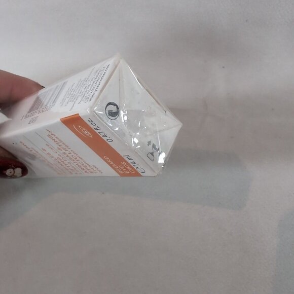 Yves Rocher Serum Vegetal Wrinkles & Lifing Eye Care 14 ml 0.47 fl oz 63233 - Picture 8 of 10